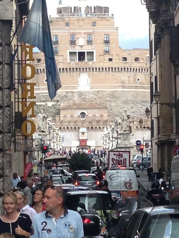 Small Navona Studio Rome Luaran gambar